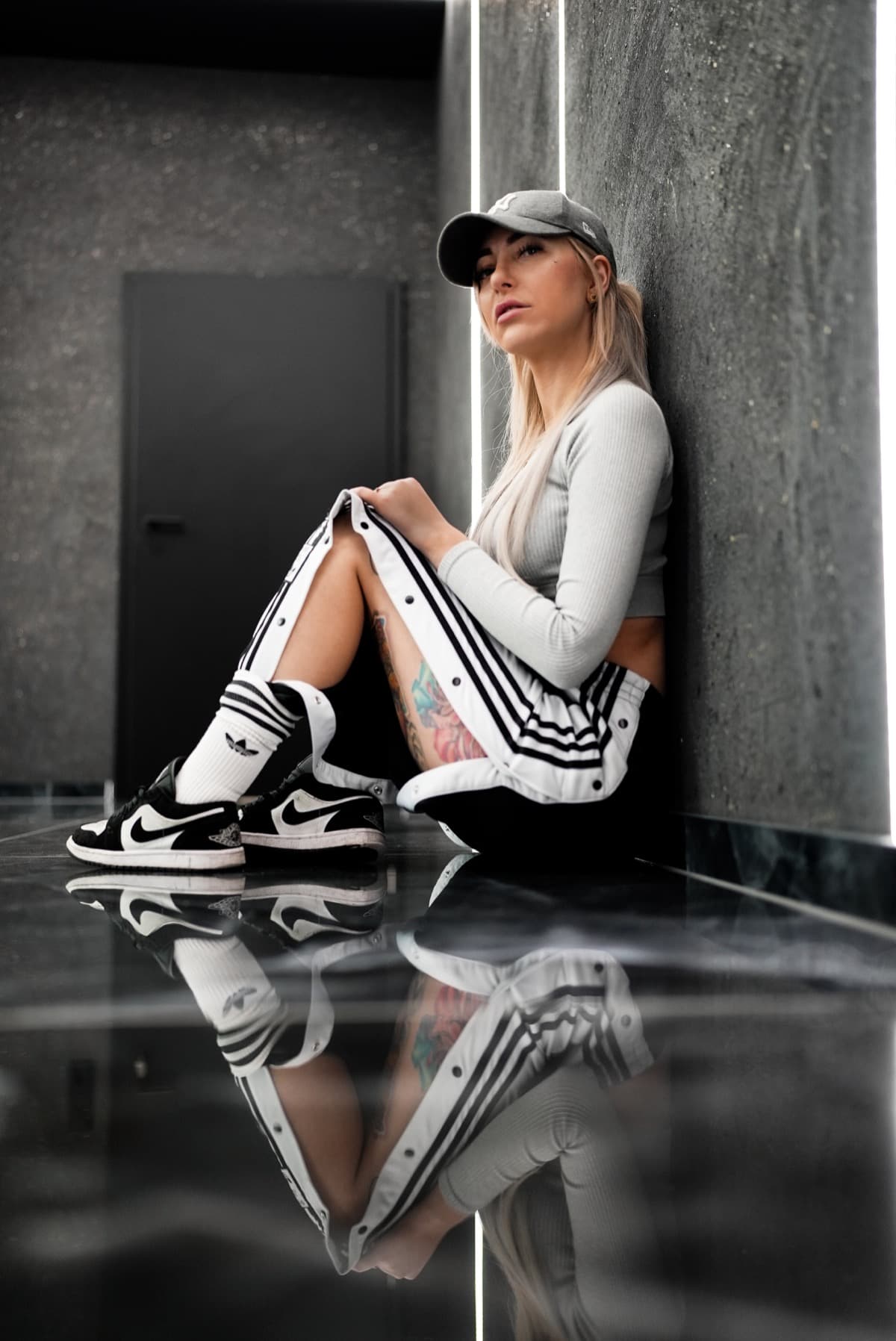 Sissy — Sleeve Artist bei Electric07